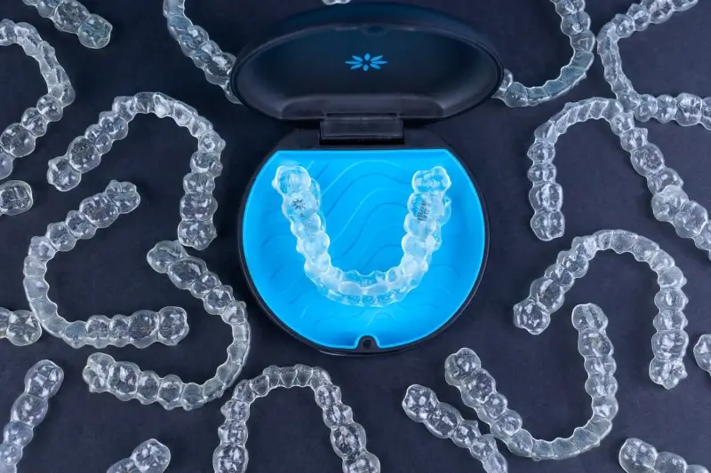 Zakończenie leczenia nakładkami Invisalign